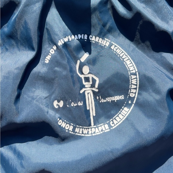 Men's Vintage Windbreaker Navy Blue Newspaper Route M 70s 80s Nylon Classic - Picture 2 of 13